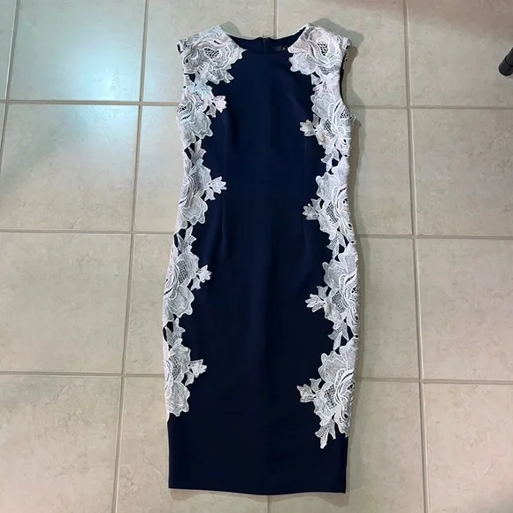 AX Paris 8 us deep blue fitted dress with white Crochet Lace flower sides  accent
